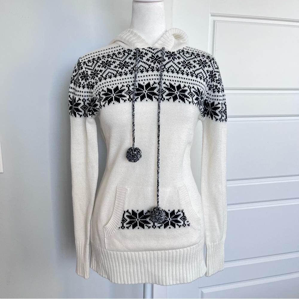 Women's Cream Hooded Sweater with Black Fair Isle Pattern
